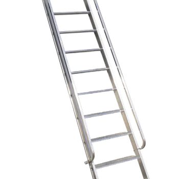 Escaleras con peldaños 6 Escalera de acceso con peldaños de 130 MM
